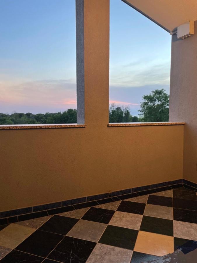 Sunset Apartment Umag Exterior photo